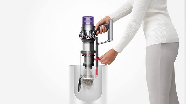 V11 cordless vacuum cleaner 